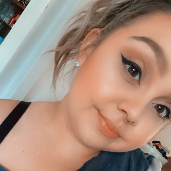 Meet your Posher, Susannah - Picture 1 of 1